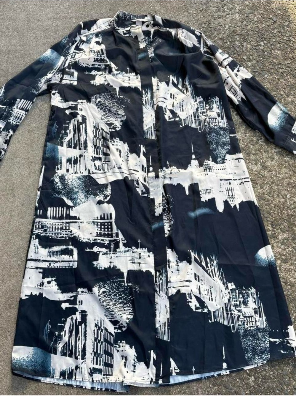 H&M Black and White Abstract Print Long Shirt Dress